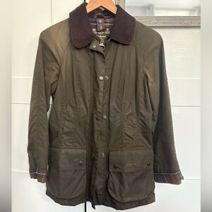 Size US 2 Barbour Beadnell Jacket - Olive Green
